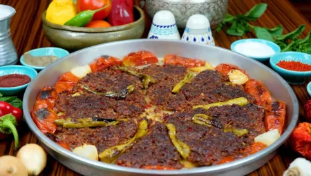 Tepsi Kebabı: Hatay Mutfağından Bir Baş Yapıt