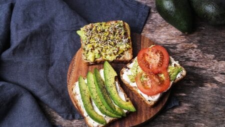 Doyurucu ve Sağlıklı Avokadolu Glutensiz Mini Tost Tarifi